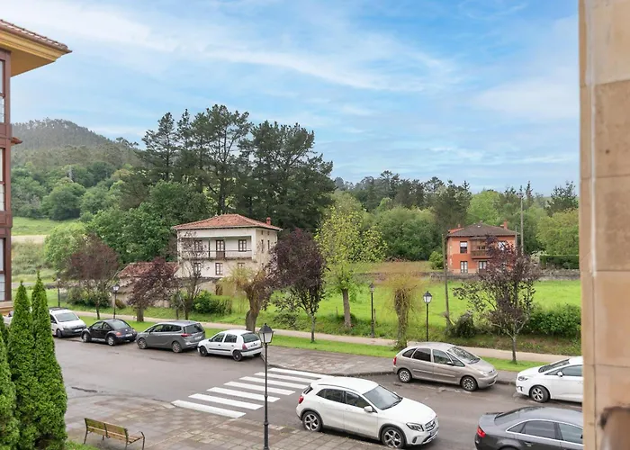 La Campanilla De Cabarceno * Saron